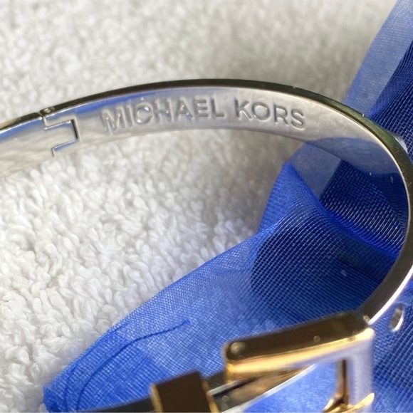 Micheal Kors Silver tone studded bangle bracelet with Buckle style closure - Picture 4 of 7